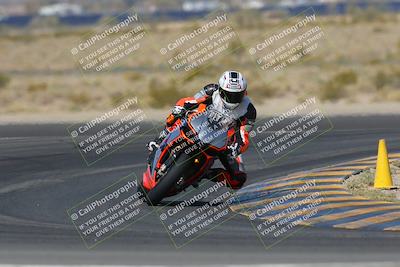 media/Apr-09-2023-SoCal Trackdays (Sun) [[333f347954]]/Turn 11 (10am)/